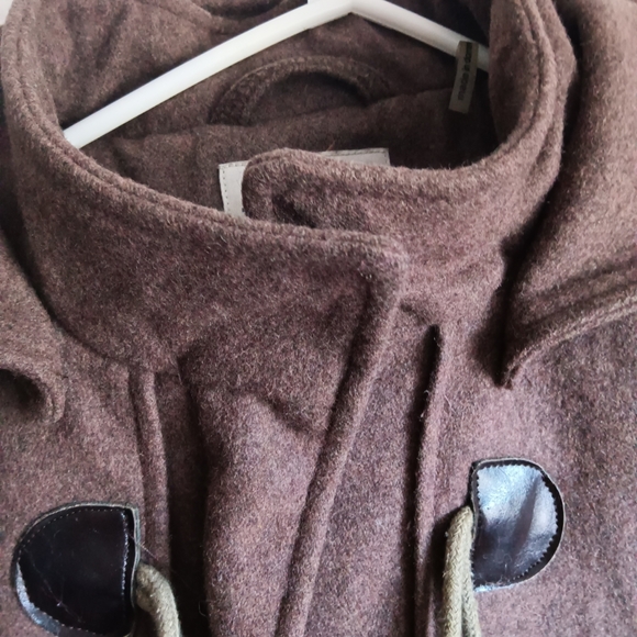 CLEARANCE SALE!! Vintage Esprit 100% Wool Brown Pea Coat with Toggle Details - Picture 11 of 13